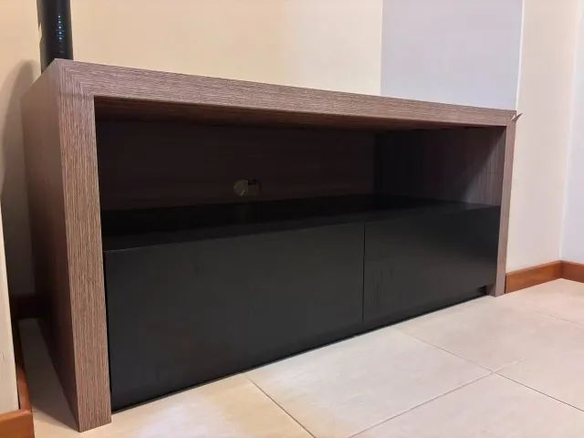 Rack para TV com 2 Gavetas - MDF Amadeirado