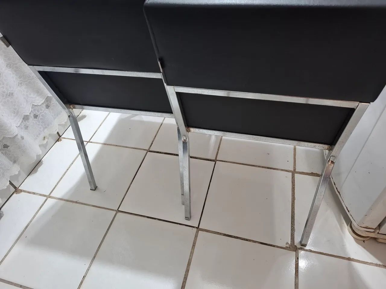 Jogo de 6 cadeiras couro/inox. - Foto 4