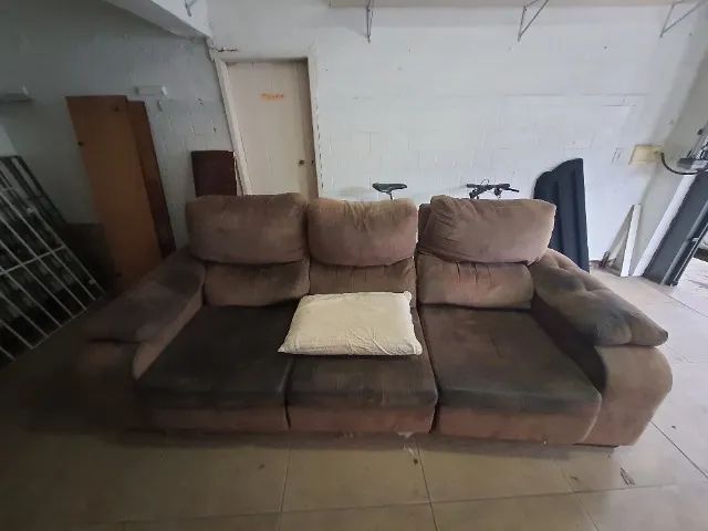 GRATUITO!! Sofa 3 lugares 