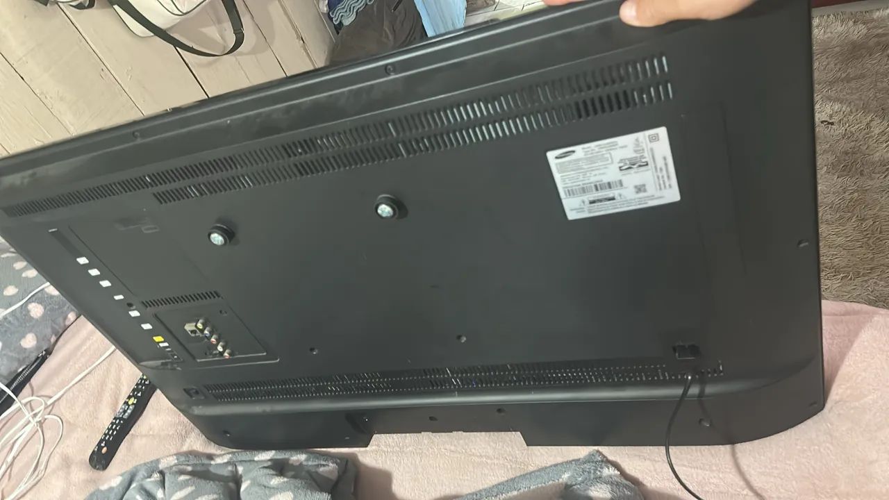Vendo tv Samsung smart 40 polegadas  - Foto 3