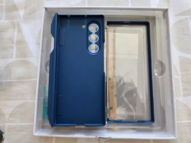 Capa Nilkin Z Fold6 - Original e sem uso - Foto 2