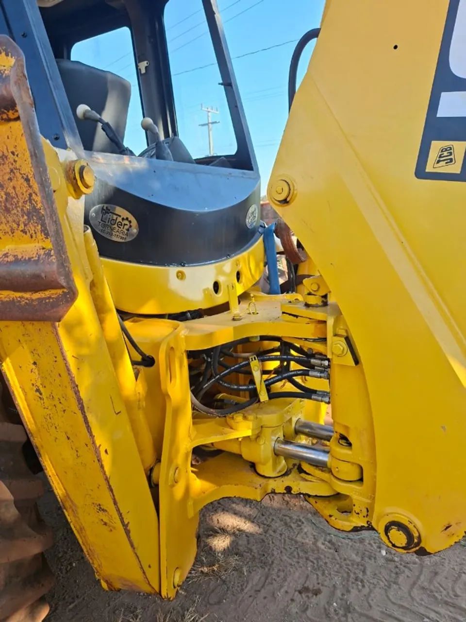 RETROESCAVADEI JCB 4CX - Foto 4