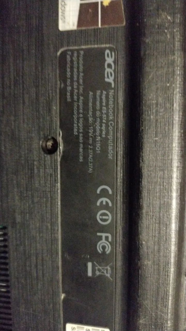 Notebook Acer Aspire E5-574 i5 + 1TB HD + 4GB RAM 15,6" - Foto 4