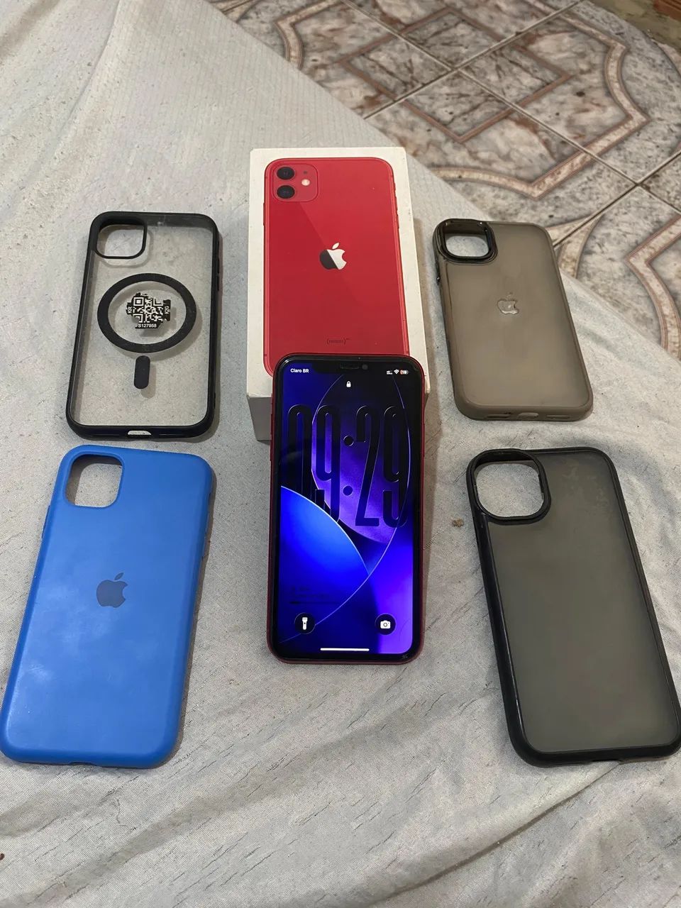 iPhone 11 Red - Foto 2