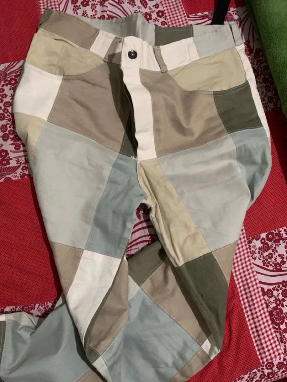Consertos, ajustes e confecção de roupas. - Foto 3