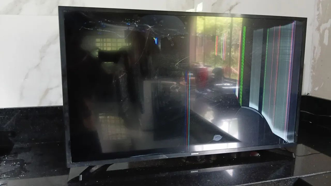 tv smart samsung 43  polegadas display quebrado - Foto 2