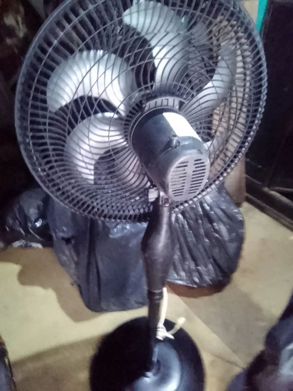 Vendo este ventilador com garantia  - Foto 2