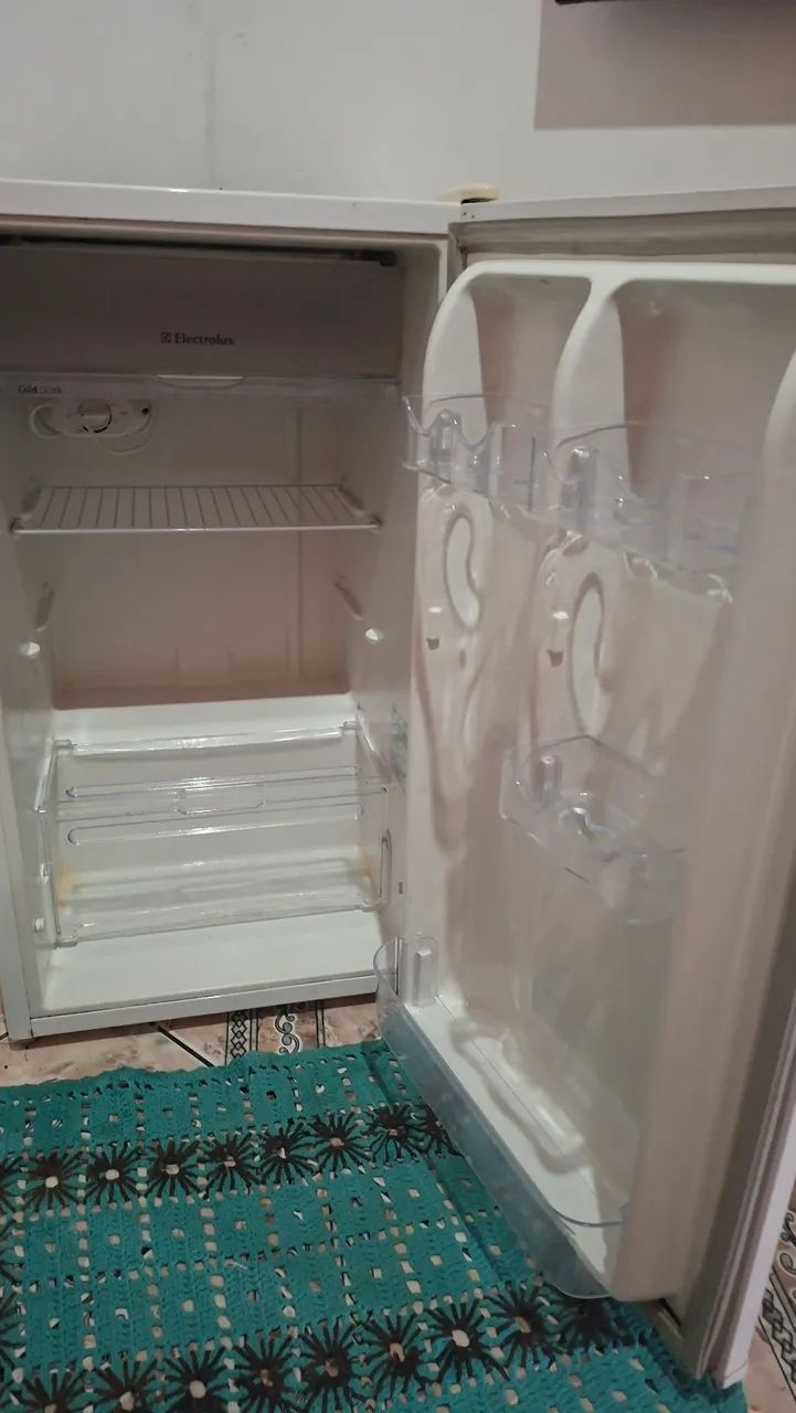 Frigobar ELECTROLUX  - Foto 4