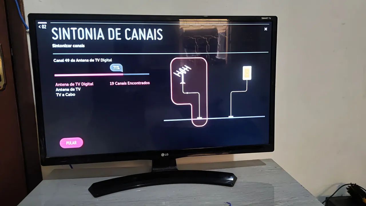 TV de 28 polegadas smart ( ler discrição) - Foto 3