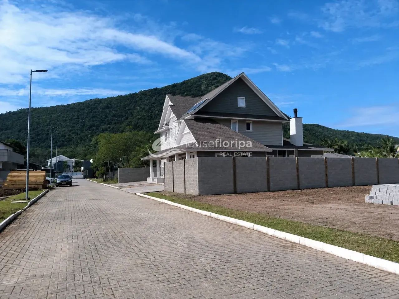 Terreno à venda em condomínio, com 697m2 no Morro das Pedras, Florianópolis, SC - Foto 4