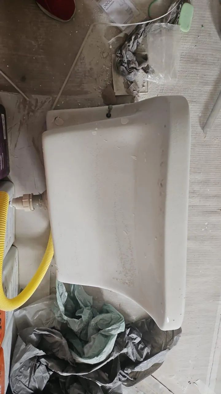 Tanque de louça sem coluna423932704106096641