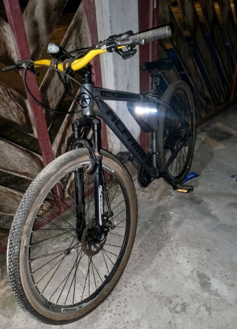 Bicicleta Alfameq , aro 29 , freio a disco  - Foto 2