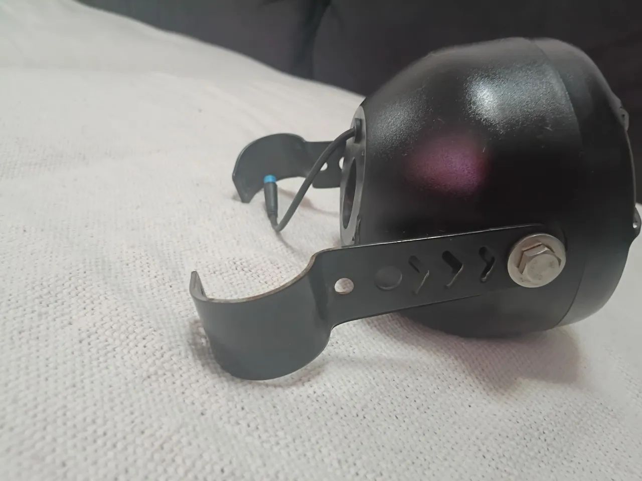 Farol para bicicleta elétrica V8 , 4 pinospro - Foto 5