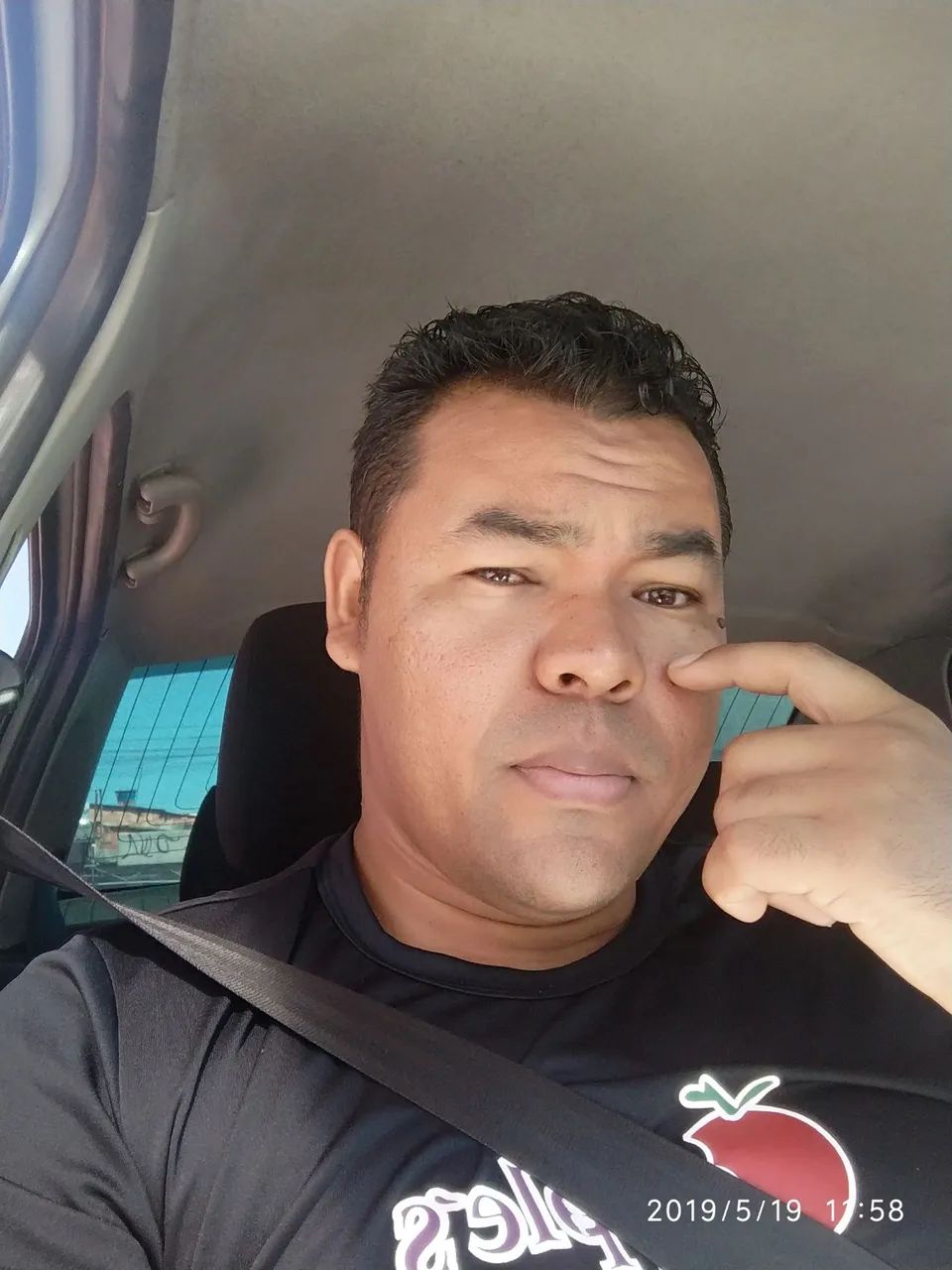Motorista particular com carro.