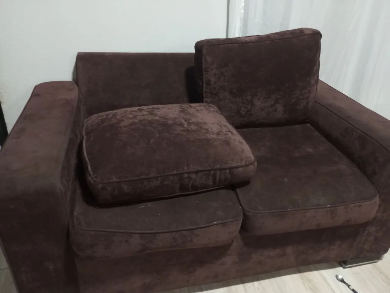 Vendo sofá muito bom 65115871941121122