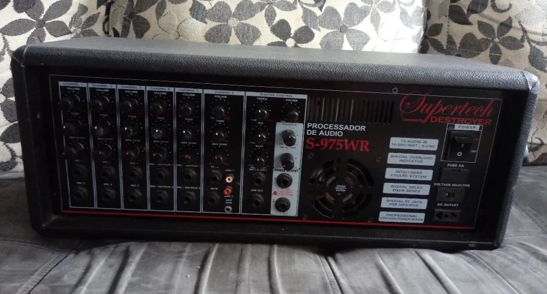 mesa de som Amplificada supertech 975R - Foto 3