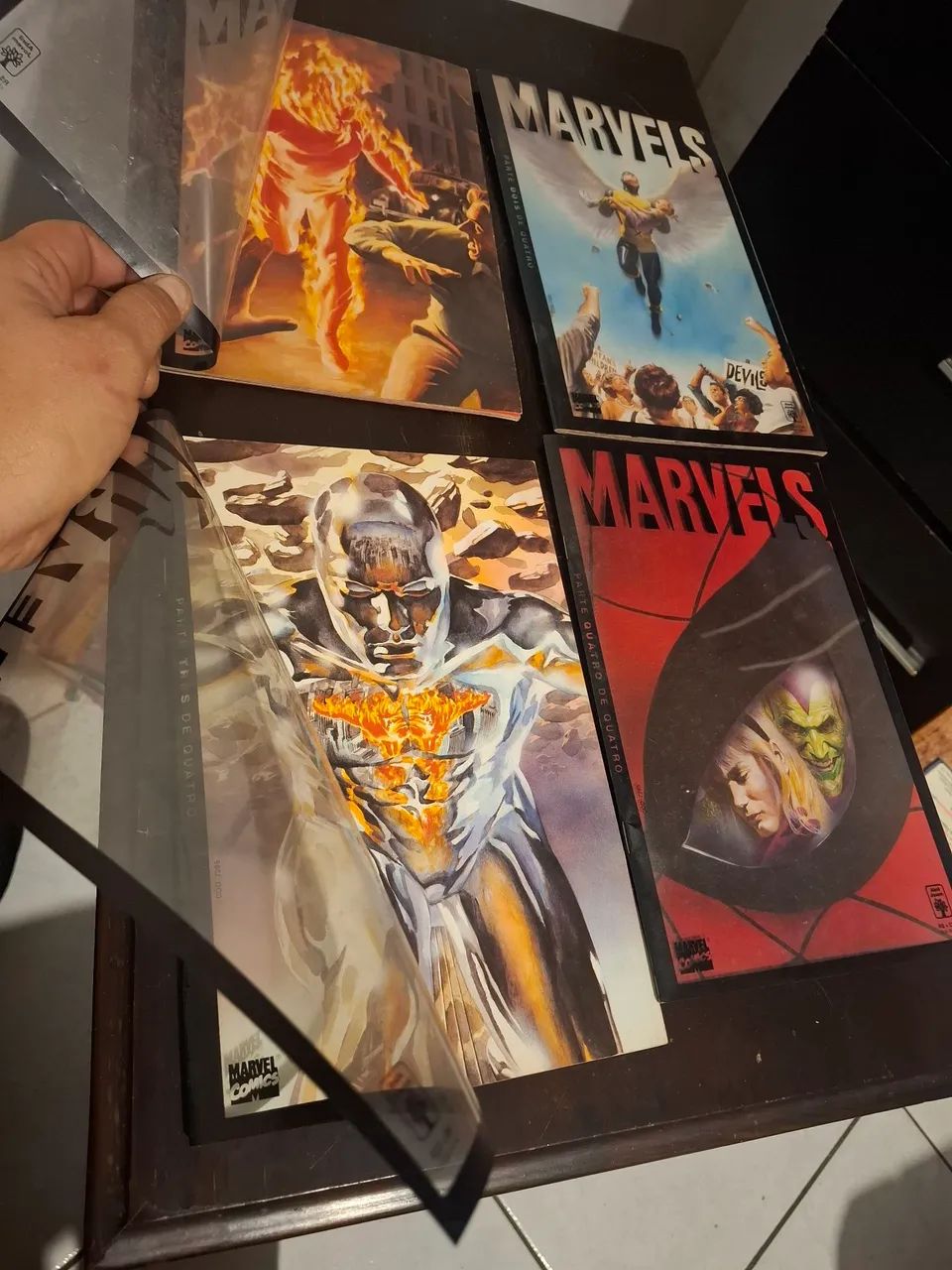 Coleção Marvels Completa - Excelente Estado - - Foto 2