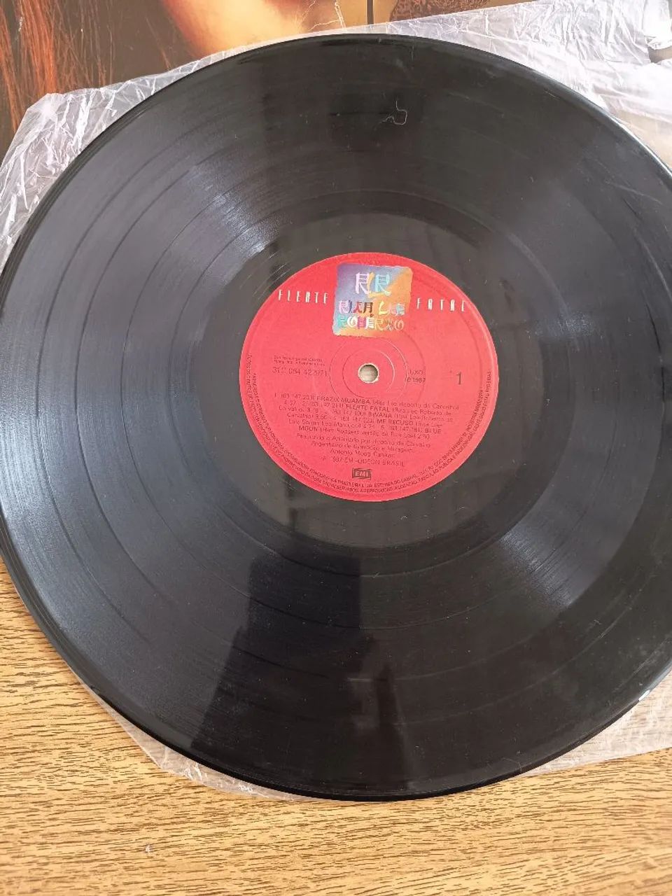 LP Rita Lee & Roberto - Flerte Fatal - Vinil - Foto 4