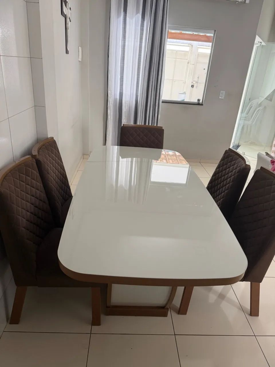 Mesa 6 cadeiras 