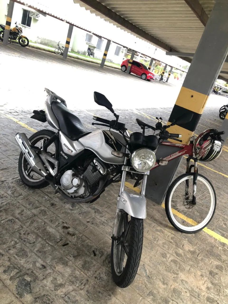 Suzuki Gsr 125cc - Foto 3