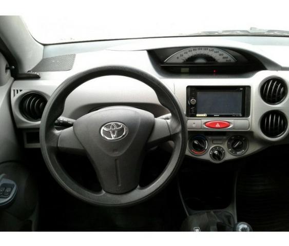 Toyota Etios Sedan 1.5 sem A/C - Foto 5