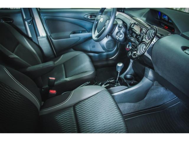TOYOTA ETIOS 1.5 X PLUS 16V FLEX 4P 2019 - Foto 18