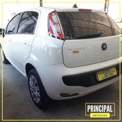 Fiat Punto Attractive 1.4 2013 Completo - Foto 5