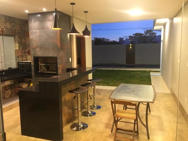 Samuel Pereira oferece: Casa 3 Suites Nova Moderna Pé Direito Duplo Piscina Churrasqueira - Foto 8