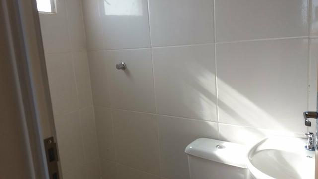 Alugo casa de 3 quartos sendo uma suite - Foto 8