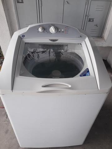 Lava Roupa LGVE 10 KG /liga mais NÃO funciona