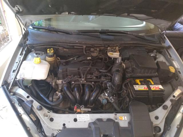 Ford Focus 1.6 8v - Foto 3
