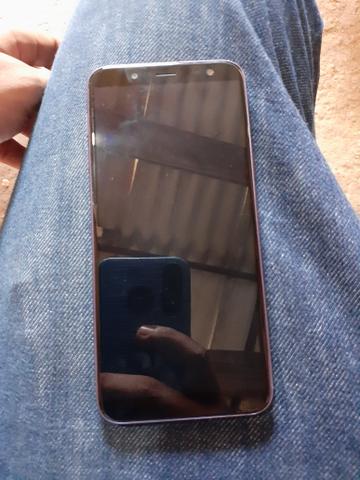 Vendo Samsung j6 nenhum trincado pouca marca de uso valor a negociar - Foto 2