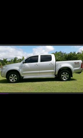Toyota Hilux SRV. 2010