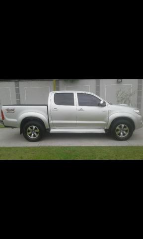 Toyota Hilux SRV. 2010 - Foto 3