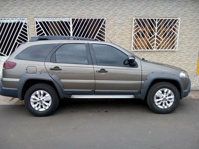 FIAT Palio Adventure Locker 1.8 Manual Completa 2013/2013 - Foto 2