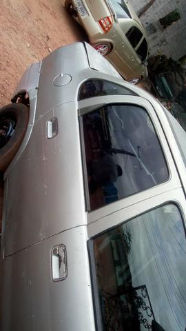 Vendo Corsa classic dispenso curiosos só chama quem intende do assunto . - Foto 4