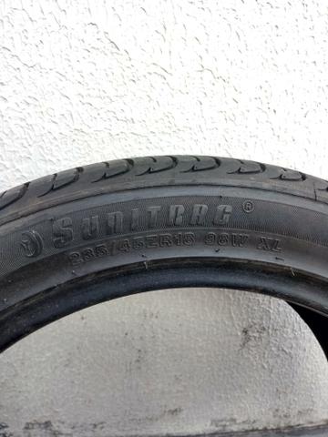 Par Pneus 235/45 R18 - Foto 4