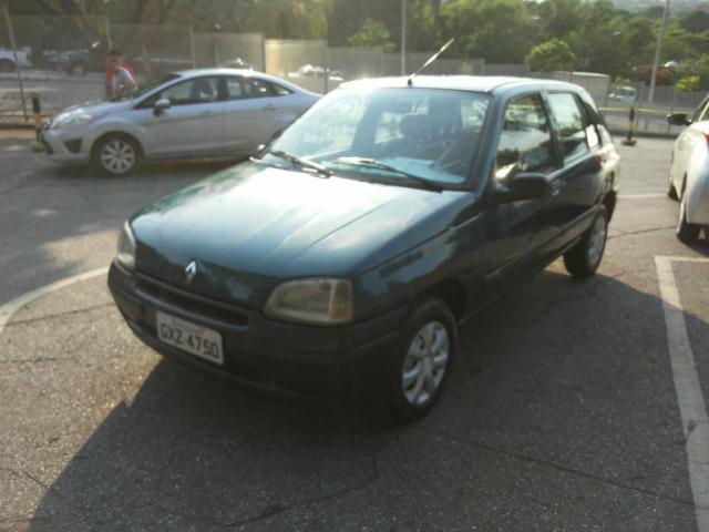 Renault Clio 99 1.6 8 v, gasolina 4 portas com direção , vidro elétrico - Foto 3