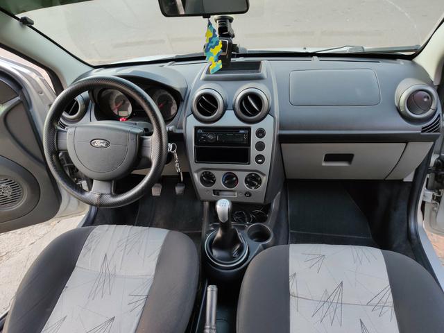 Ford fiesta 1.0 completo 2009 muito conservado - Foto 15