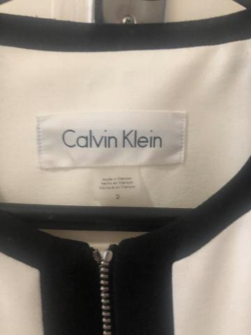 Vendo Blazer Calvin Klein P (tam. 2)