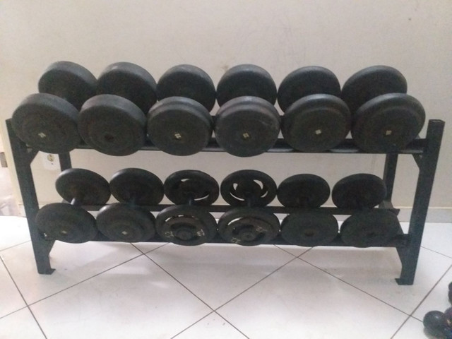 Vende-se itens para treino, Bom estado, preços na descrição - Foto 2