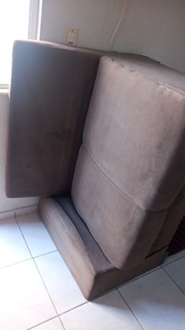 Vendo sofá de 2 lugares 