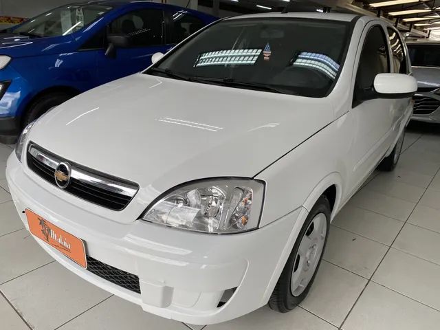 Chevrolet Corsa SEDAN PREMIUM 1.4 8V(ECONO.) por apenas R$ 19.900