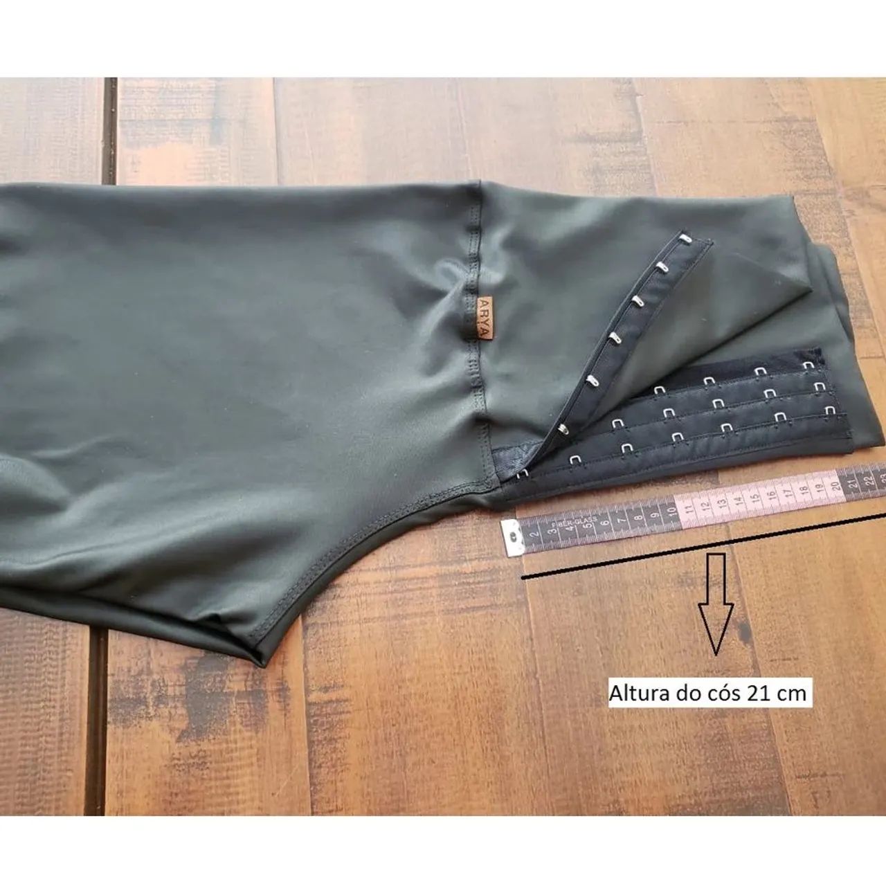 Calça Legging Modeladora Preta com Cinta de compressão - Tamanho GG - Foto 4