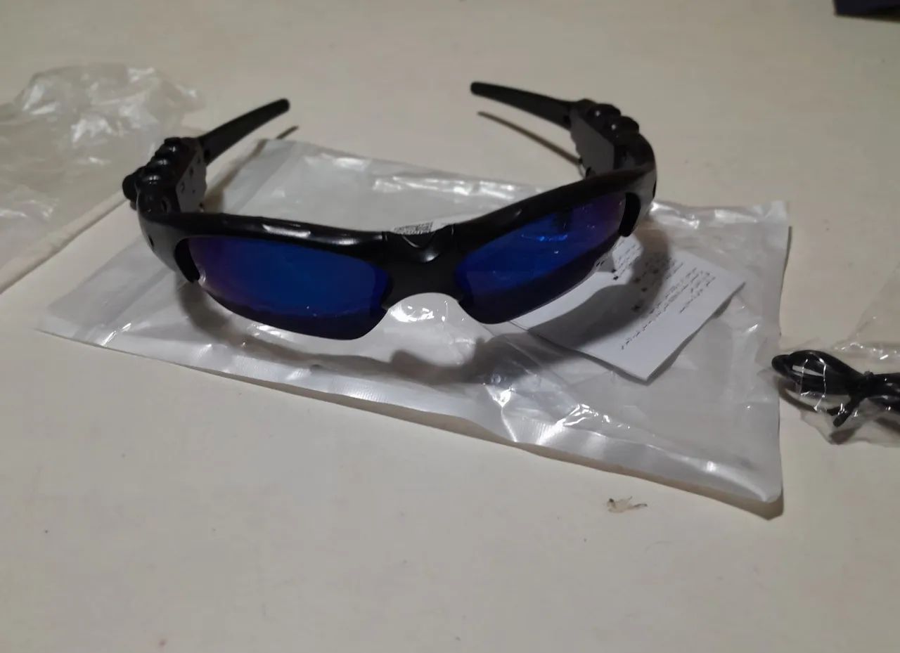 Óculos ciclismo com fone Bluetooth 