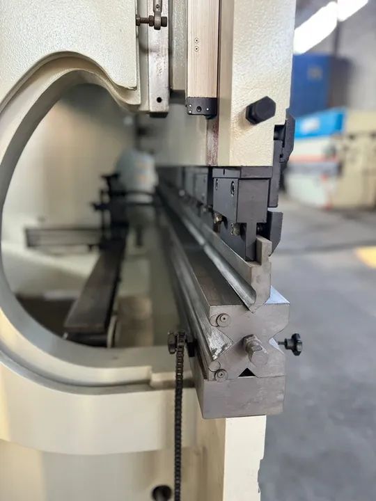 Dobradeira ERMAK CNCHAP 3120 - Foto 4