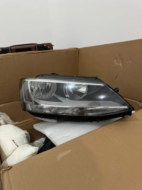 Vendo faróis originais do JETTA - Foto 2