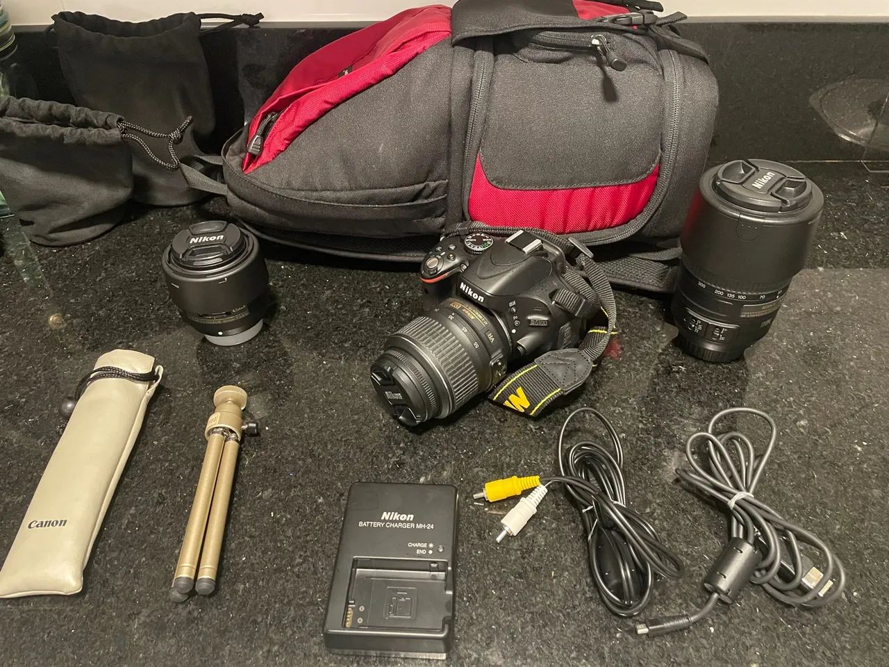 Kit câmera Nikon D5100 com acessórios