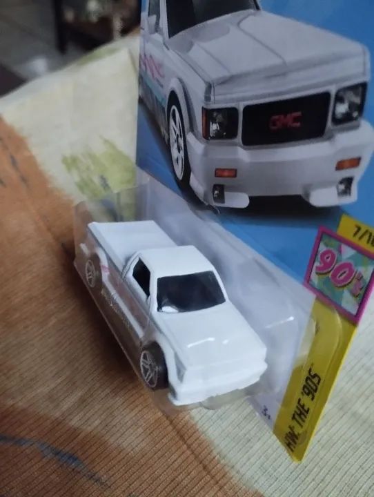 Hot wheels 91 GMC Cyclone  - Foto 3