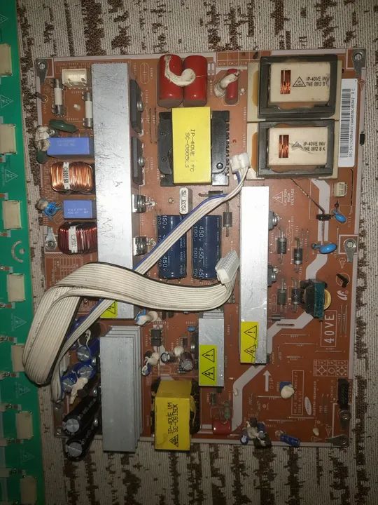 Placa fonte mais inverter tv samsung Ln40a550 - Foto 3